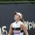 La suiza Stefanie Voegele dio el palo de la Copa Colsanitas WTA al eliminar a la gran favorita, la china SaiSai Zheng. 